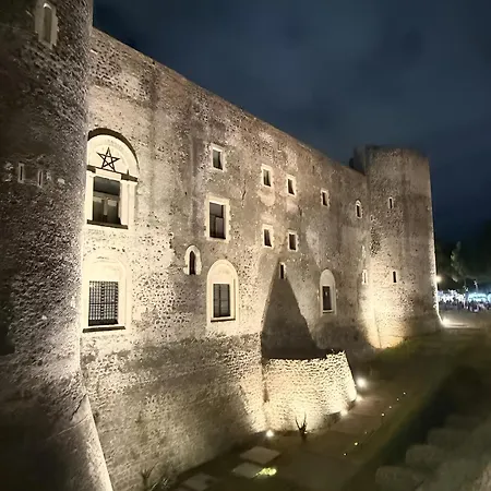 Apollo Apartmán *